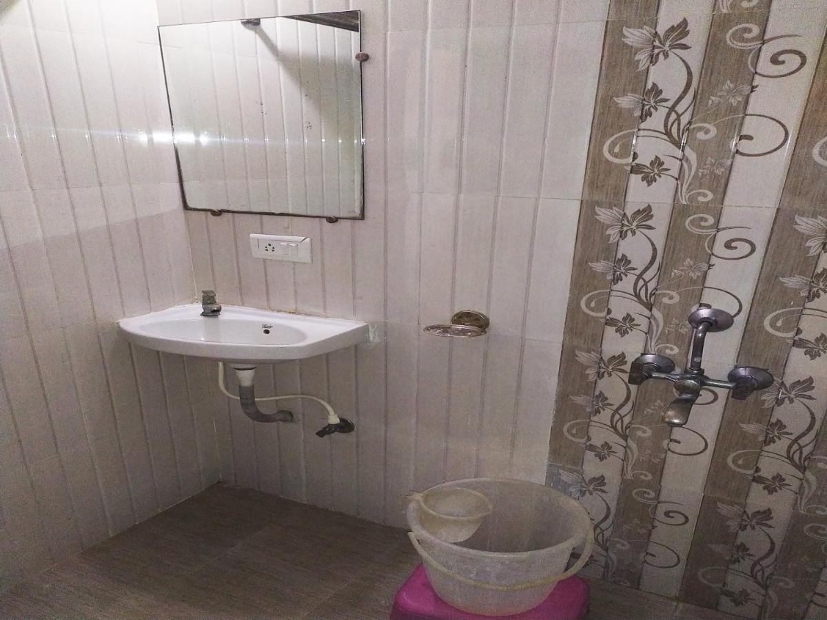 Hotel Wayfare Shirdi Eksteriør bilde