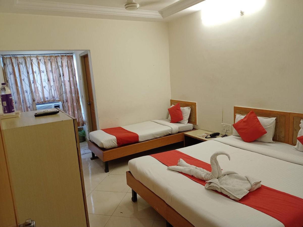 Hotel Wayfare Shirdi Eksteriør bilde