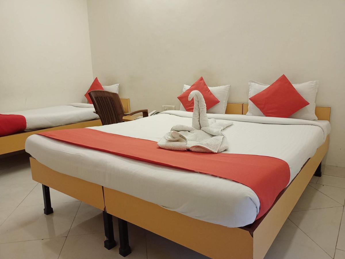 Hotel Wayfare Shirdi Eksteriør bilde