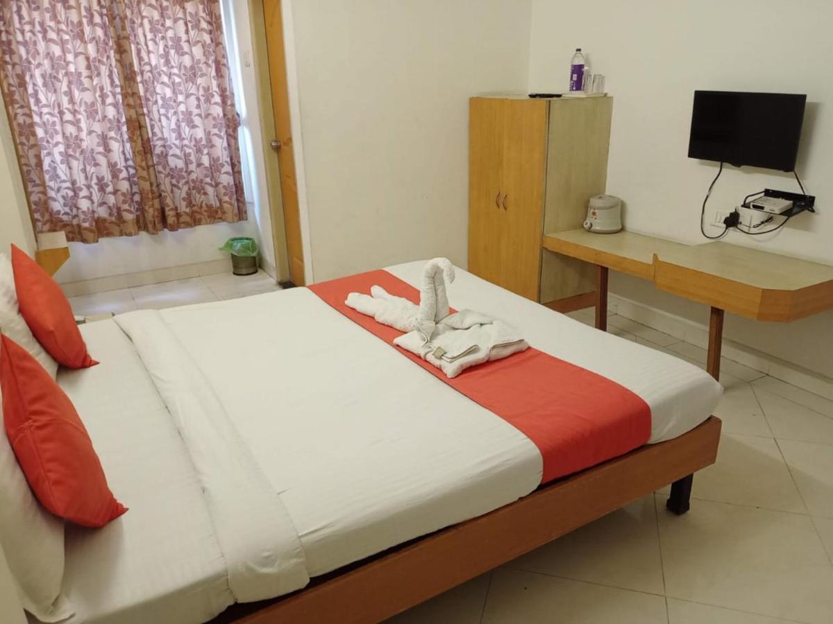 Hotel Wayfare Shirdi Eksteriør bilde
