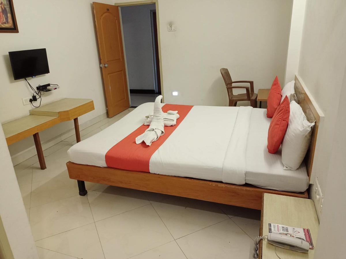 Hotel Wayfare Shirdi Eksteriør bilde
