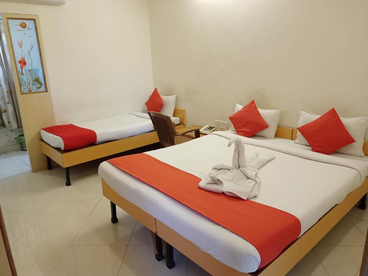 Hotel Wayfare Shirdi Eksteriør bilde